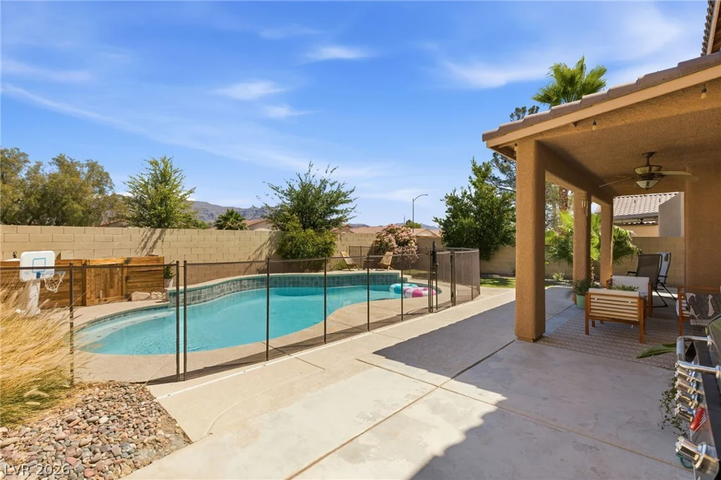 5016 Stone Bay, Las Vegas, NV 89131