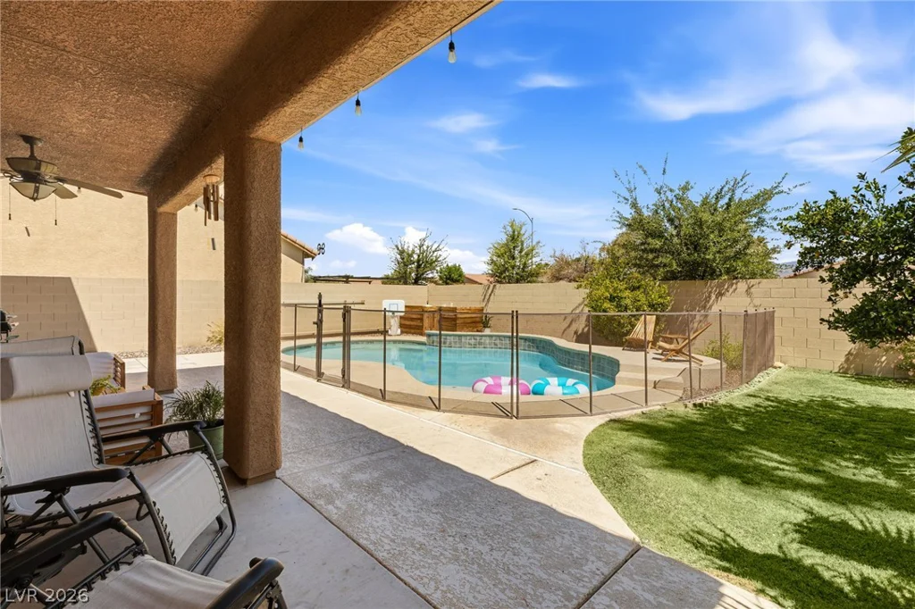 5016 Stone Bay, Las Vegas, NV 89131