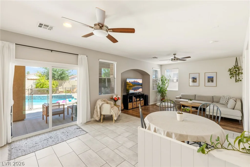 5016 Stone Bay, Las Vegas, NV 89131