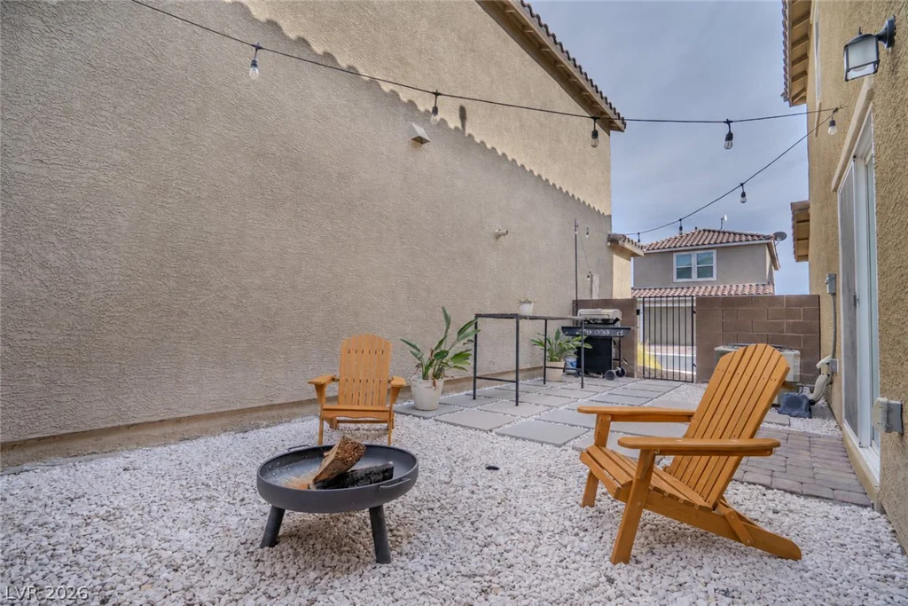 1126 Glistening Acres Ave, North Las Vegas, NV 89086