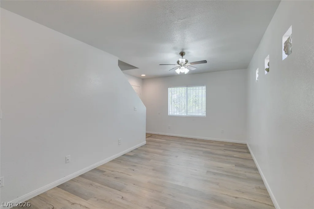 5218 Shreve, Las Vegas, NV 89156