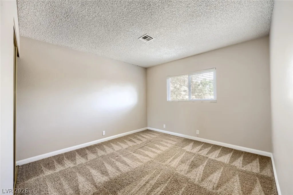 6709 Evanston, Las Vegas, NV 89108