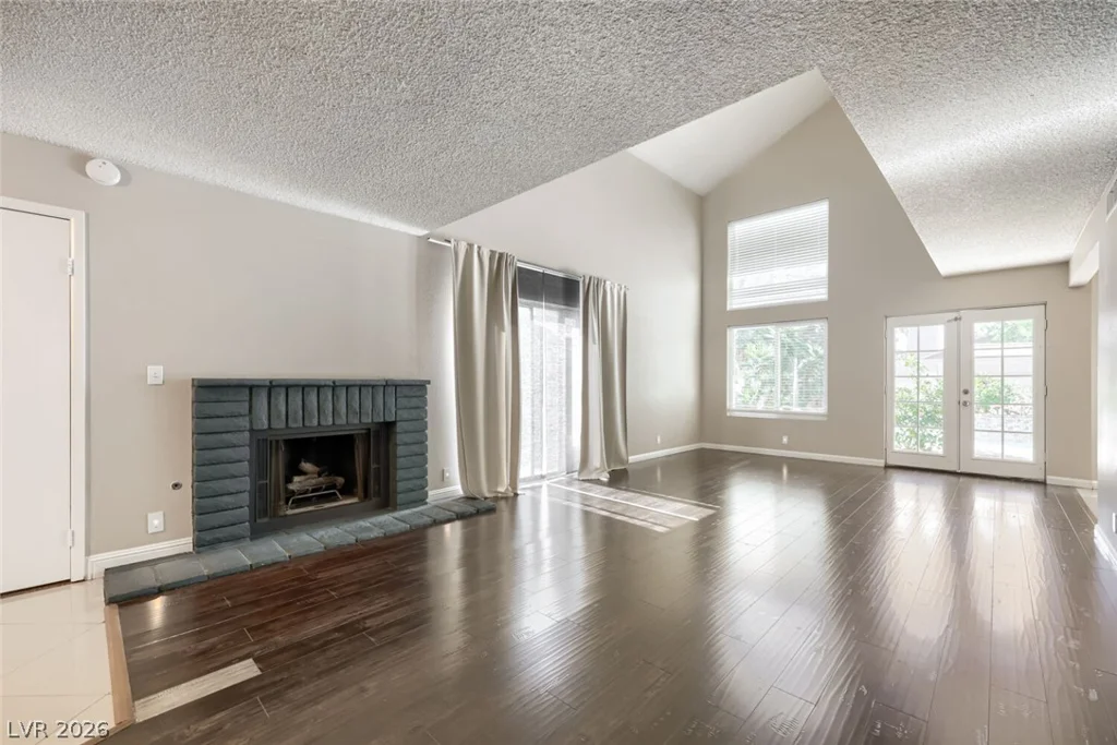 6709 Evanston, Las Vegas, NV 89108