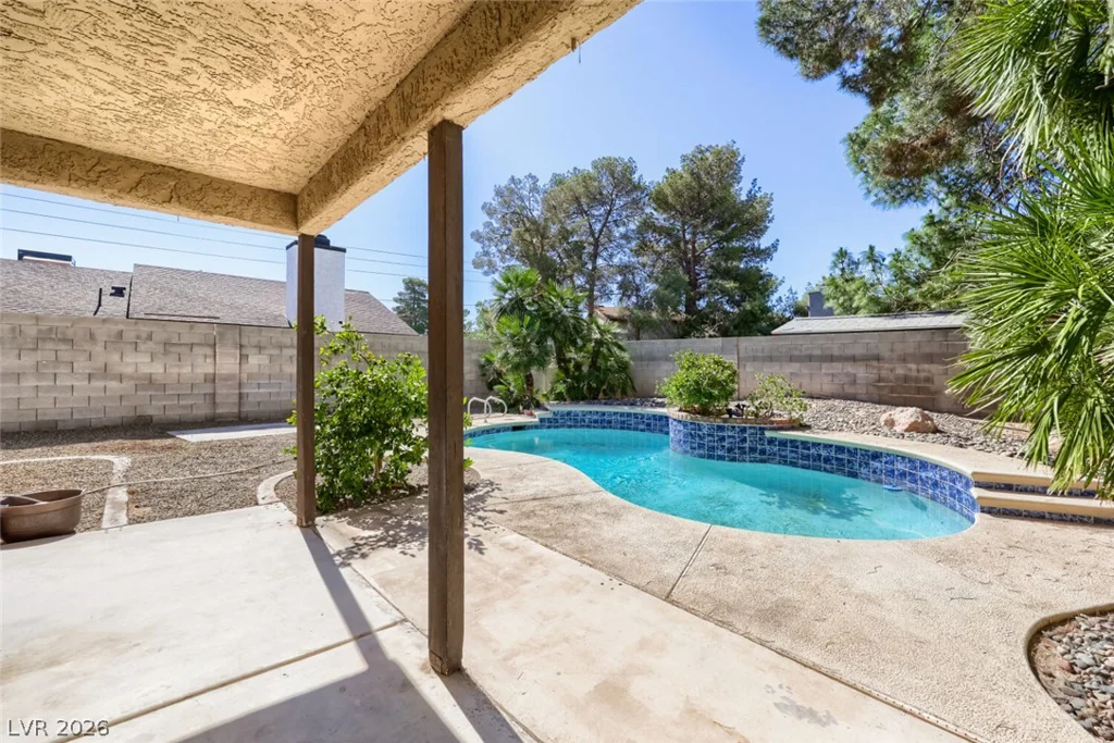 6709 Evanston, Las Vegas, NV 89108