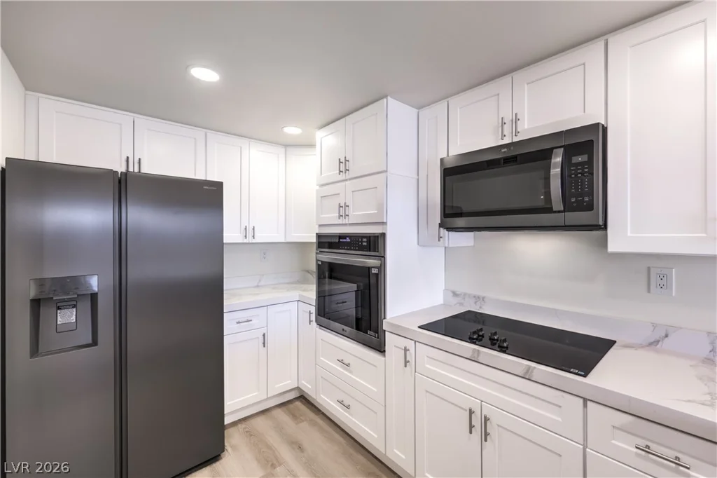 750 Royal Crest, Las Vegas, NV 89169