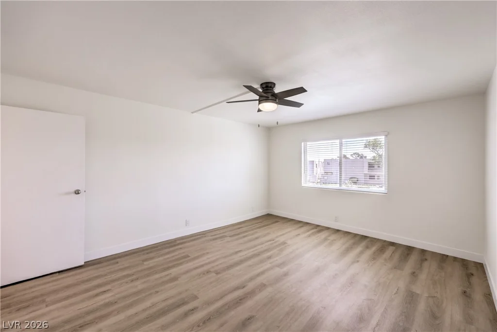750 Royal Crest, Las Vegas, NV 89169