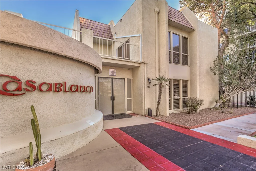 750 Royal Crest, Las Vegas, NV 89169