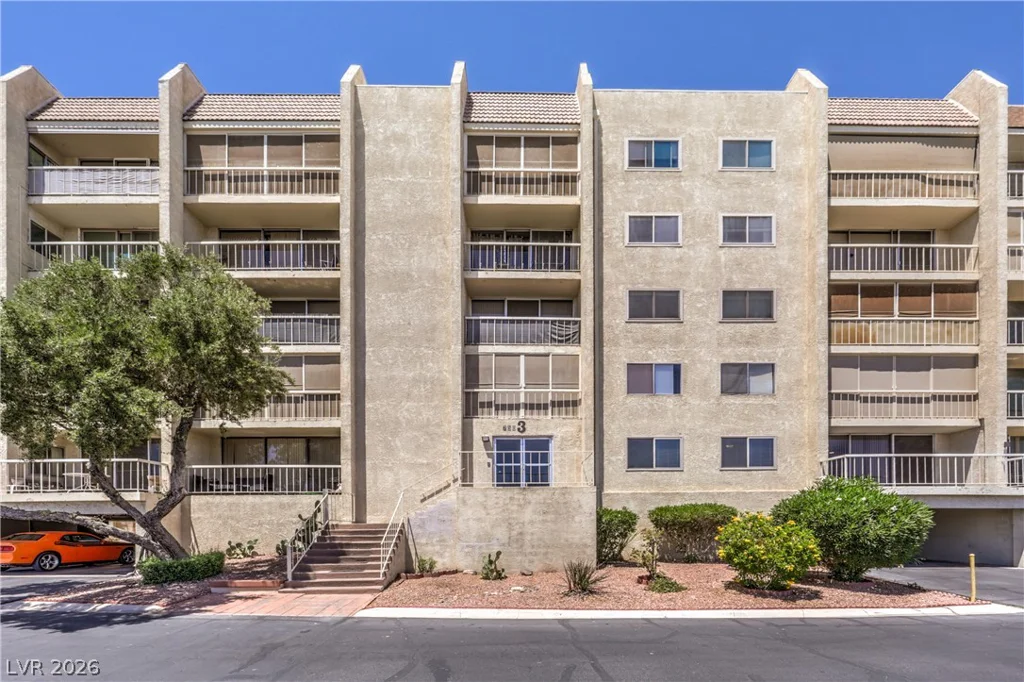750 Royal Crest, Las Vegas, NV 89169