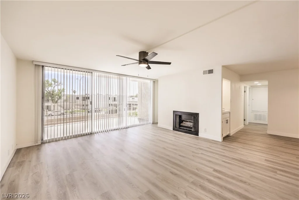 750 Royal Crest, Las Vegas, NV 89169