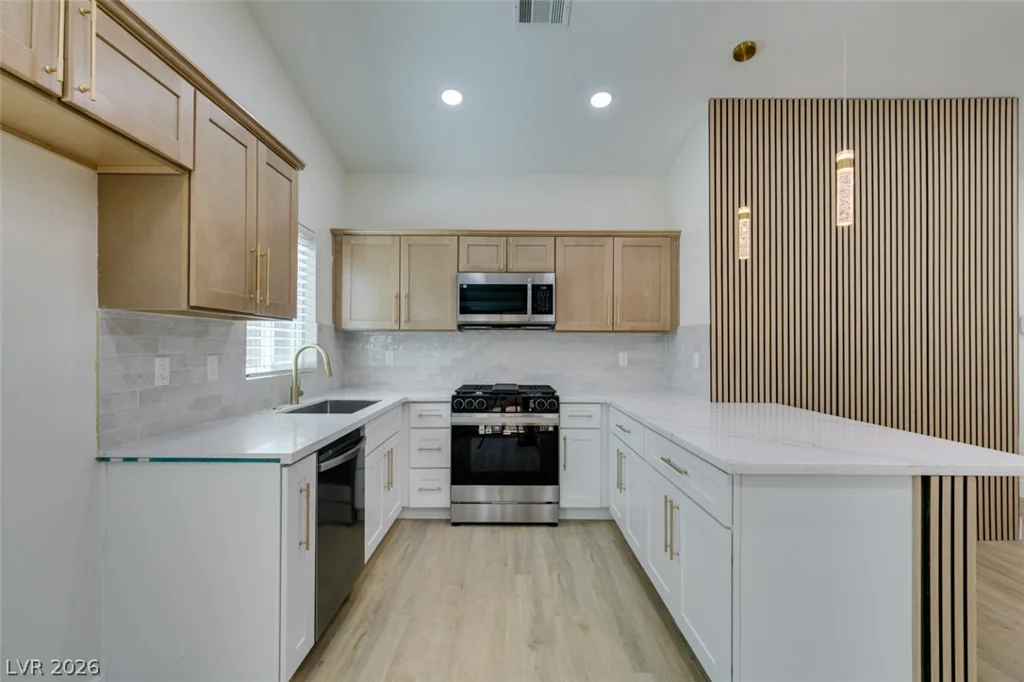 5574 Ballinger, Las Vegas, NV 89142