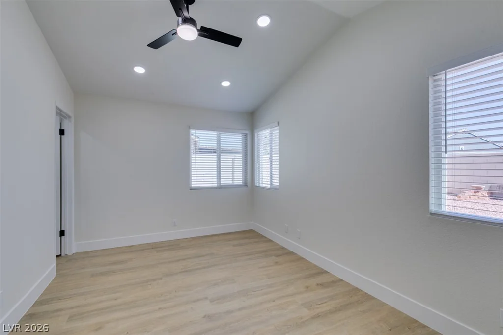 5574 Ballinger, Las Vegas, NV 89142