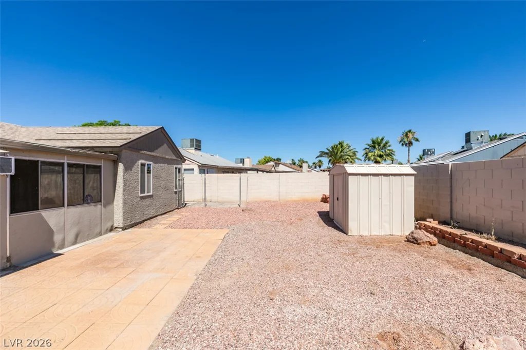 5574 Ballinger, Las Vegas, NV 89142