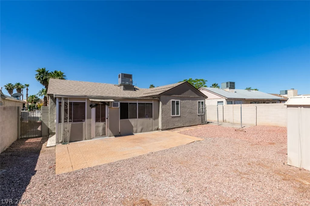 5574 Ballinger, Las Vegas, NV 89142