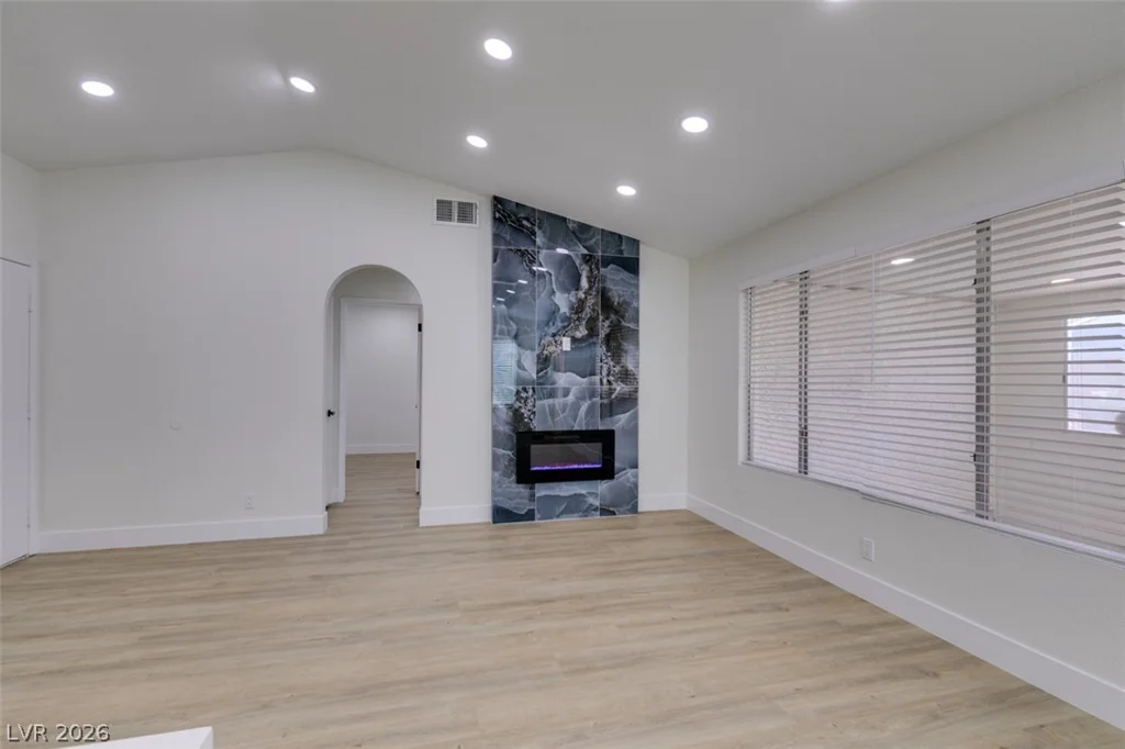 5574 Ballinger, Las Vegas, NV 89142