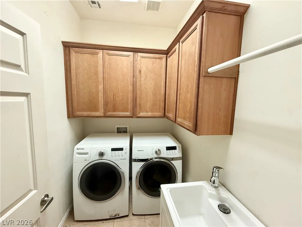 580 Hickory, Pahrump, NV 89048