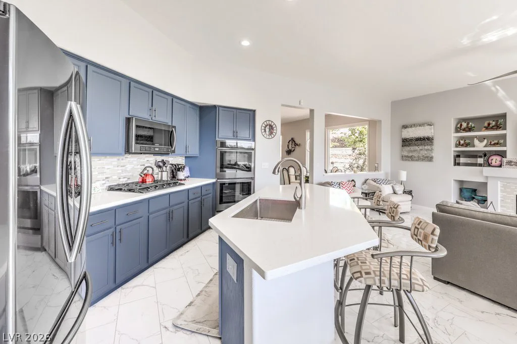 808 Cambridge Cross, Las Vegas, NV 89144