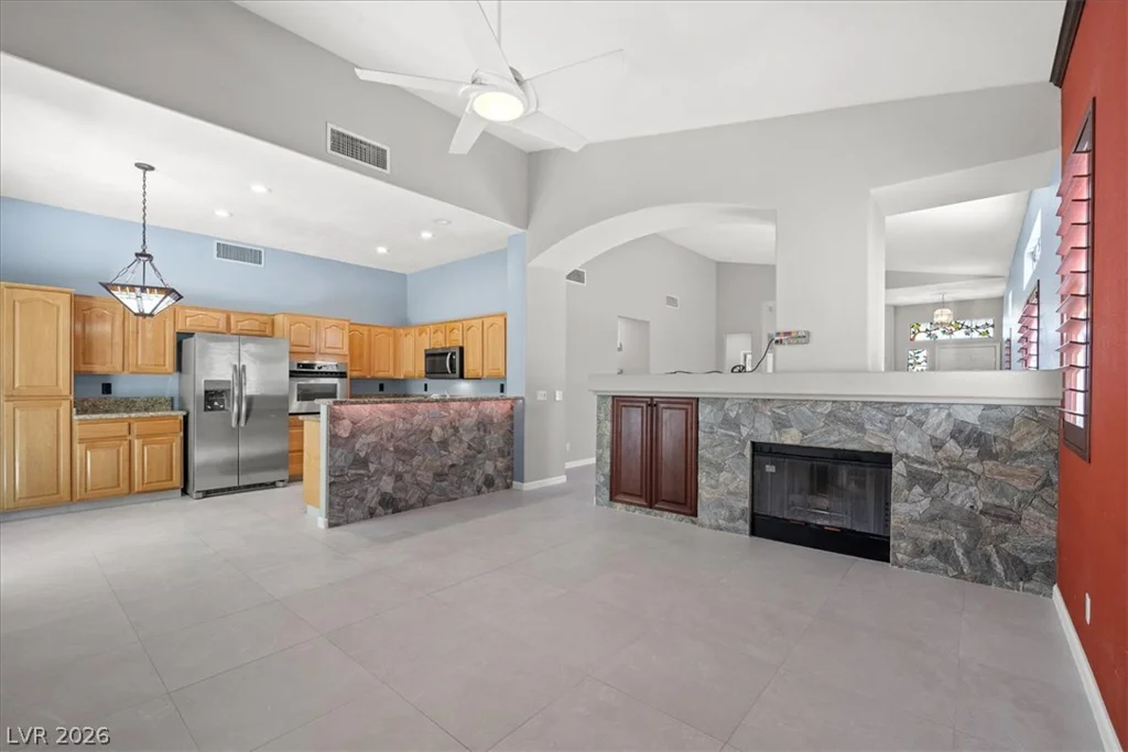 1898 Desert Forest, Henderson, NV 89012