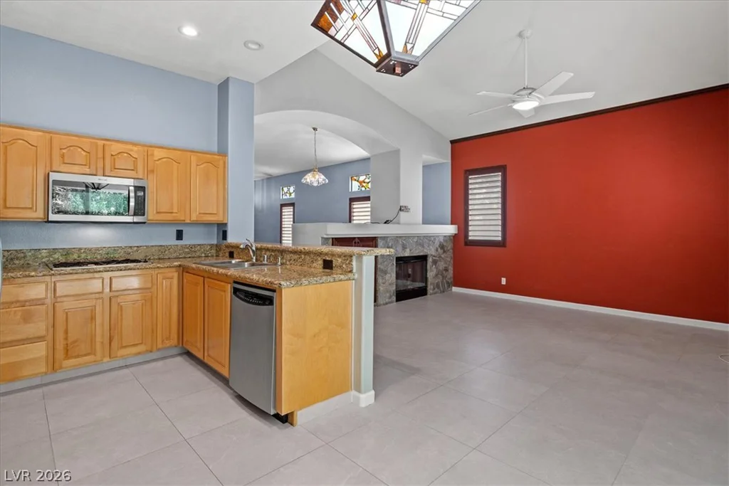 1898 Desert Forest, Henderson, NV 89012