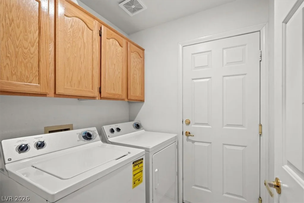 1898 Desert Forest, Henderson, NV 89012