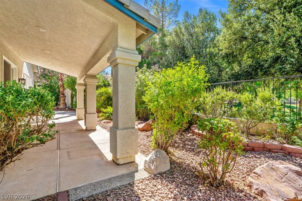 1898 Desert Forest, Henderson, NV 89012