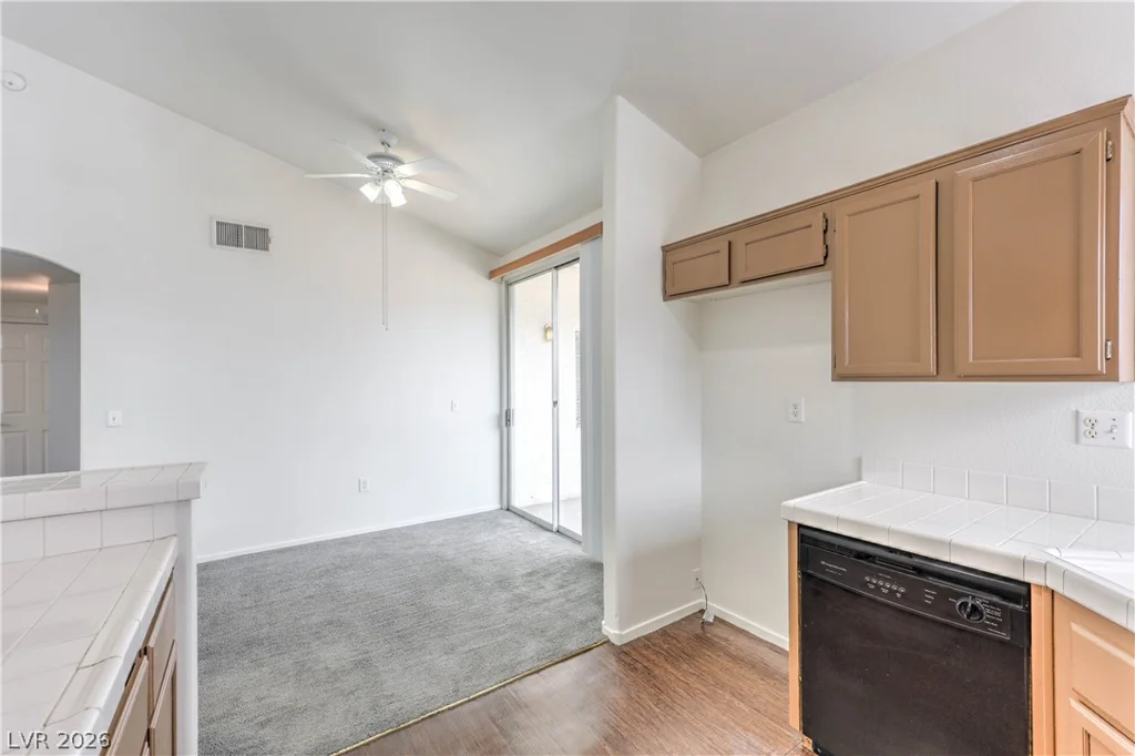 1405 Nellis, Las Vegas, NV 89104