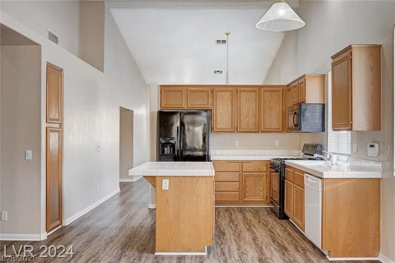 9625 Bending River, Las Vegas, NV 89129