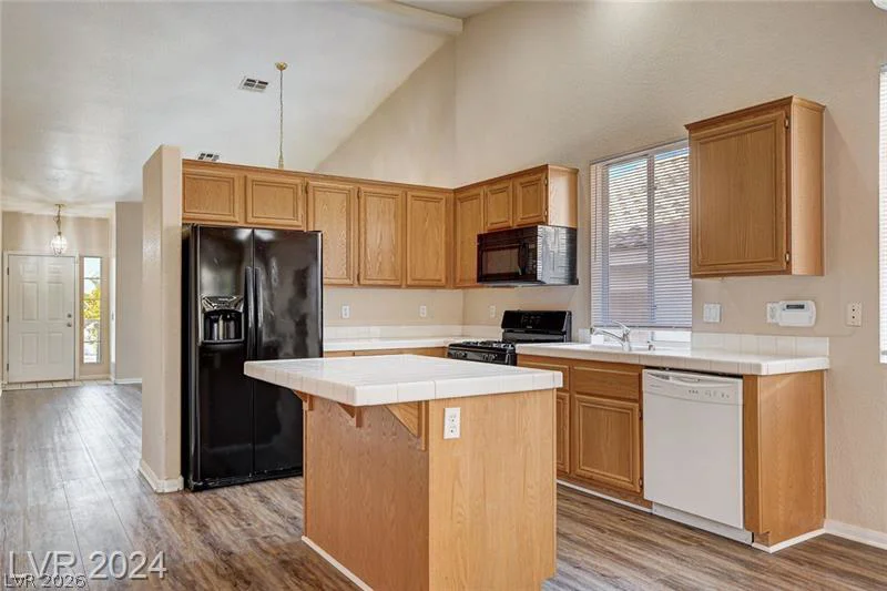 9625 Bending River, Las Vegas, NV 89129