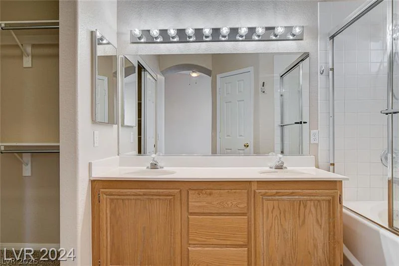 9625 Bending River, Las Vegas, NV 89129