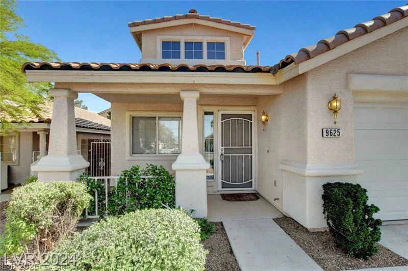 9625 Bending River, Las Vegas, NV 89129