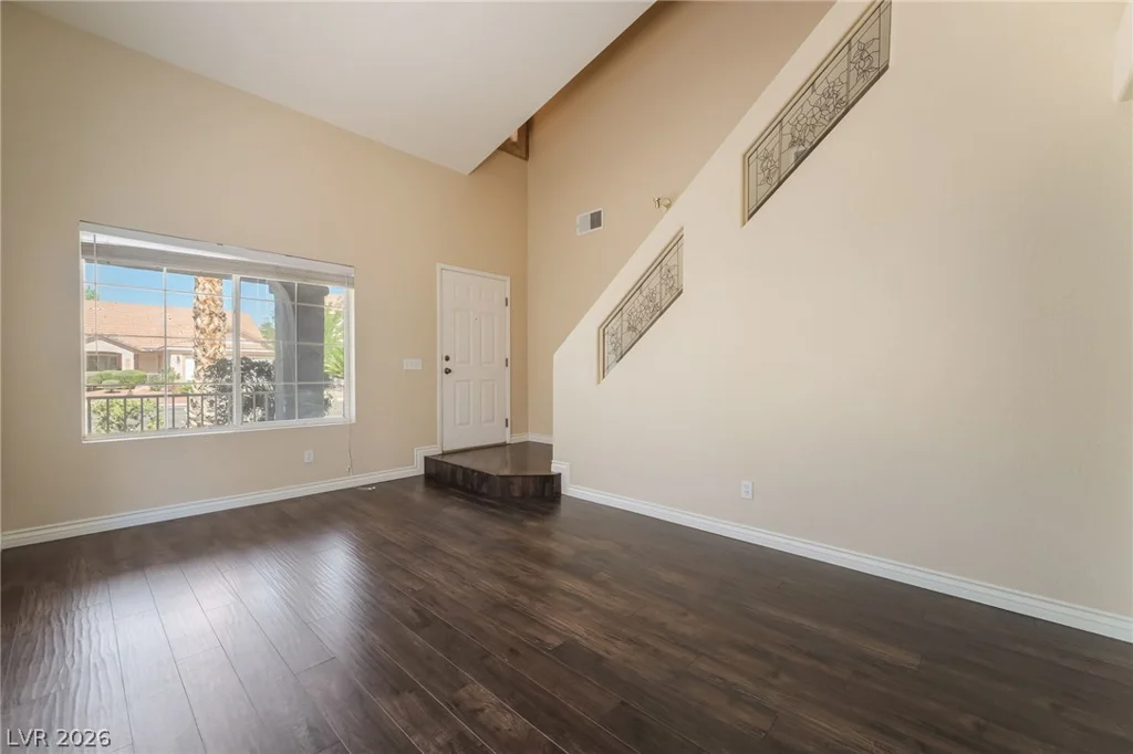 9594 Collinsleap, Las Vegas, NV 89123