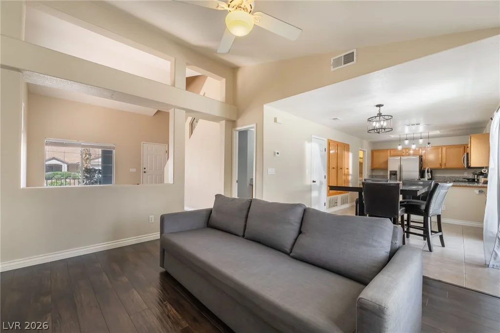 9594 Collinsleap, Las Vegas, NV 89123