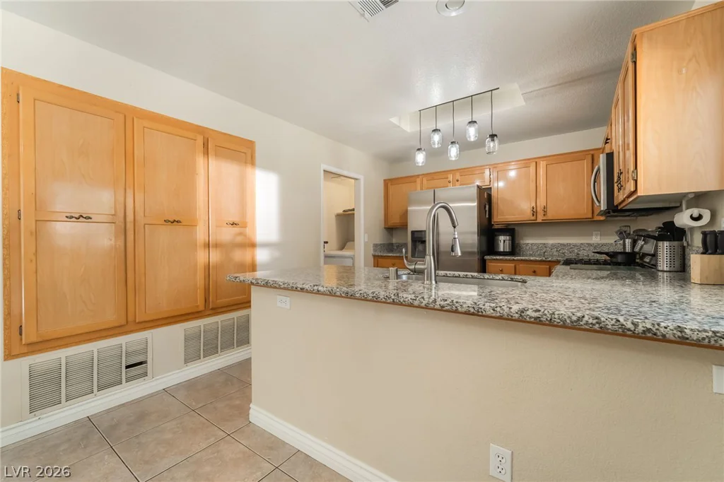 9594 Collinsleap, Las Vegas, NV 89123
