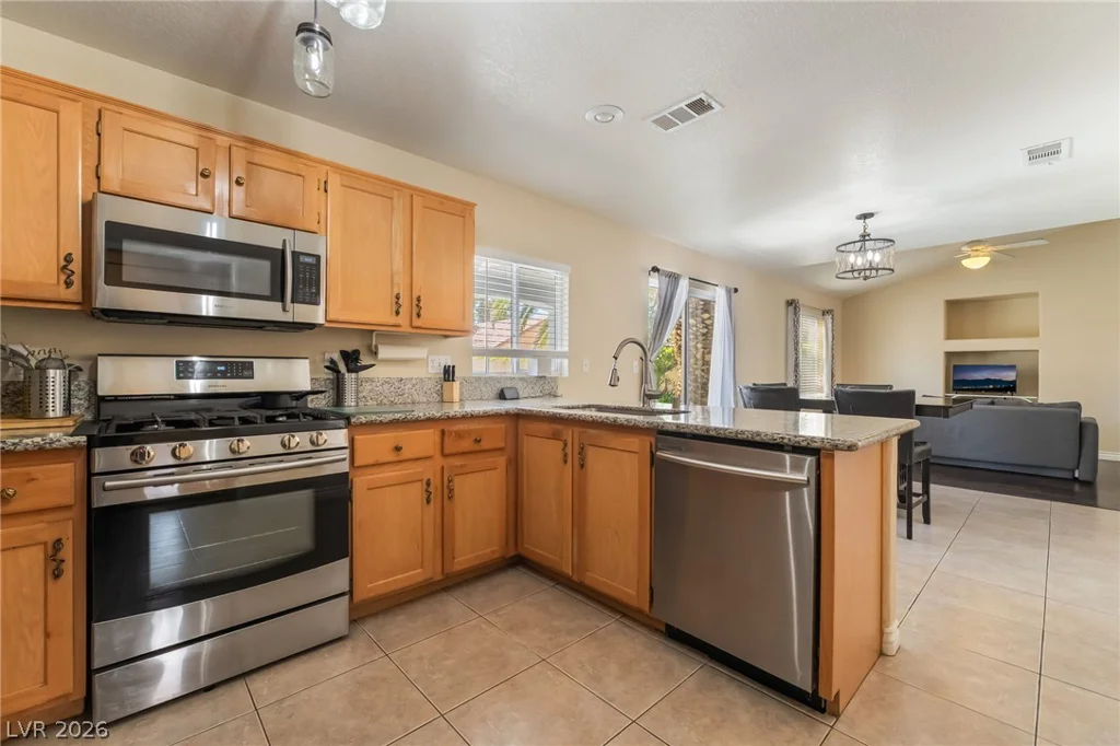 9594 Collinsleap, Las Vegas, NV 89123
