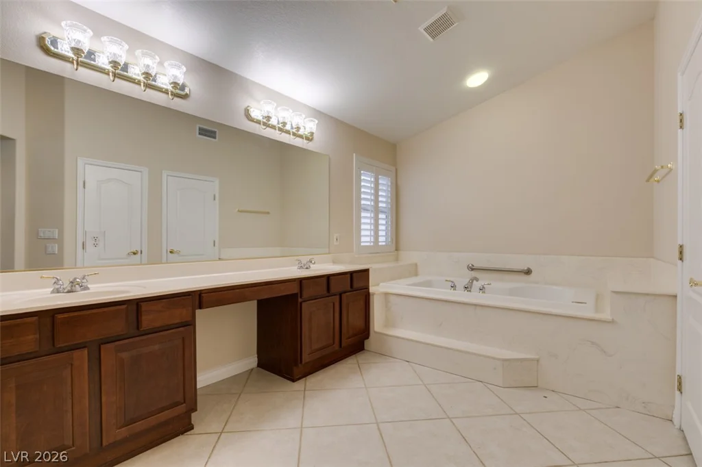 9725 Diablo, Las Vegas, NV 89148