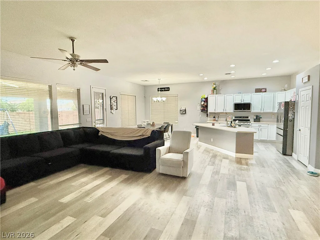 7116 Painted Paradise, Las Vegas, NV 89131