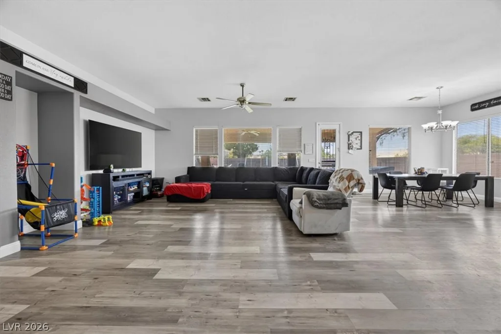 7116 Painted Paradise, Las Vegas, NV 89131