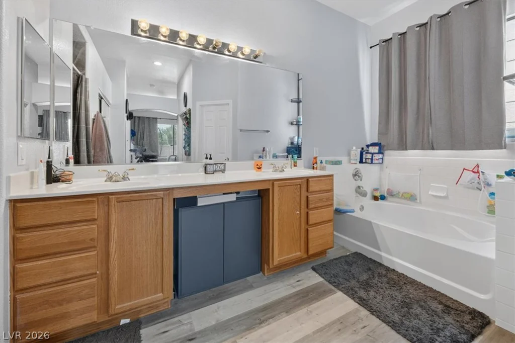 7116 Painted Paradise, Las Vegas, NV 89131