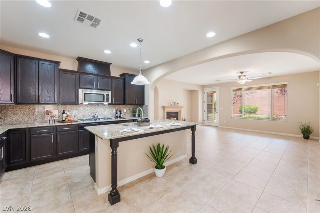10242 Timberline Peak, Las Vegas, NV 89166