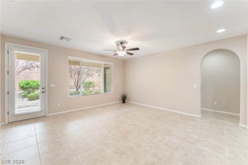 10242 Timberline Peak, Las Vegas, NV 89166