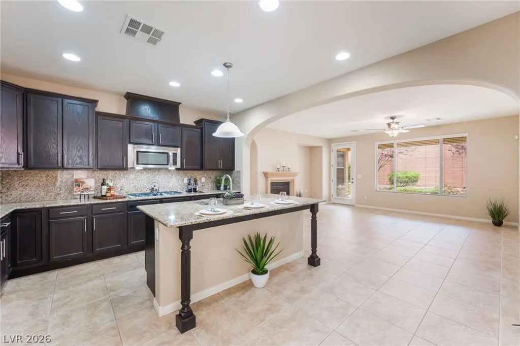 10242 Timberline Peak, Las Vegas, NV 89166