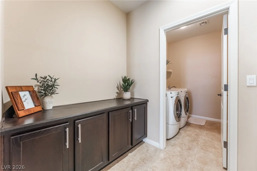 10242 Timberline Peak, Las Vegas, NV 89166