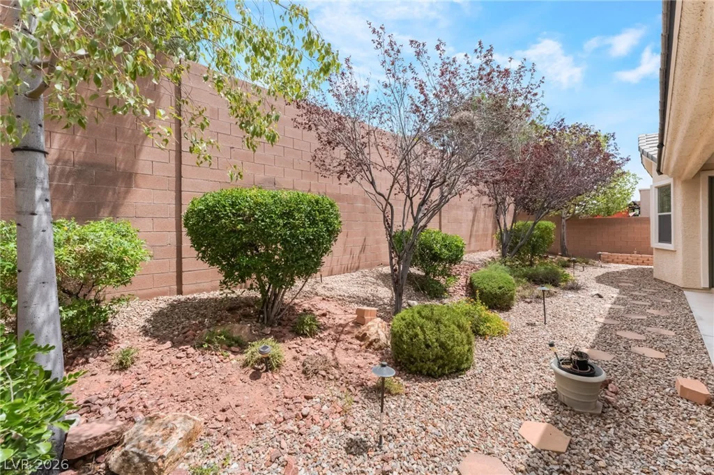 10242 Timberline Peak, Las Vegas, NV 89166
