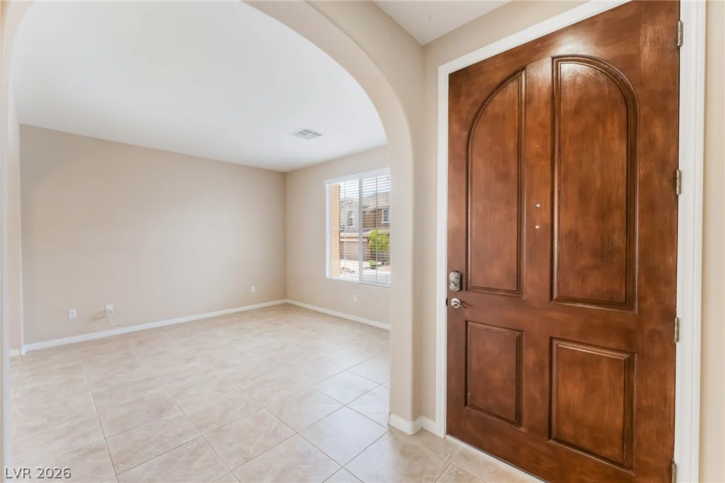 10242 Timberline Peak, Las Vegas, NV 89166
