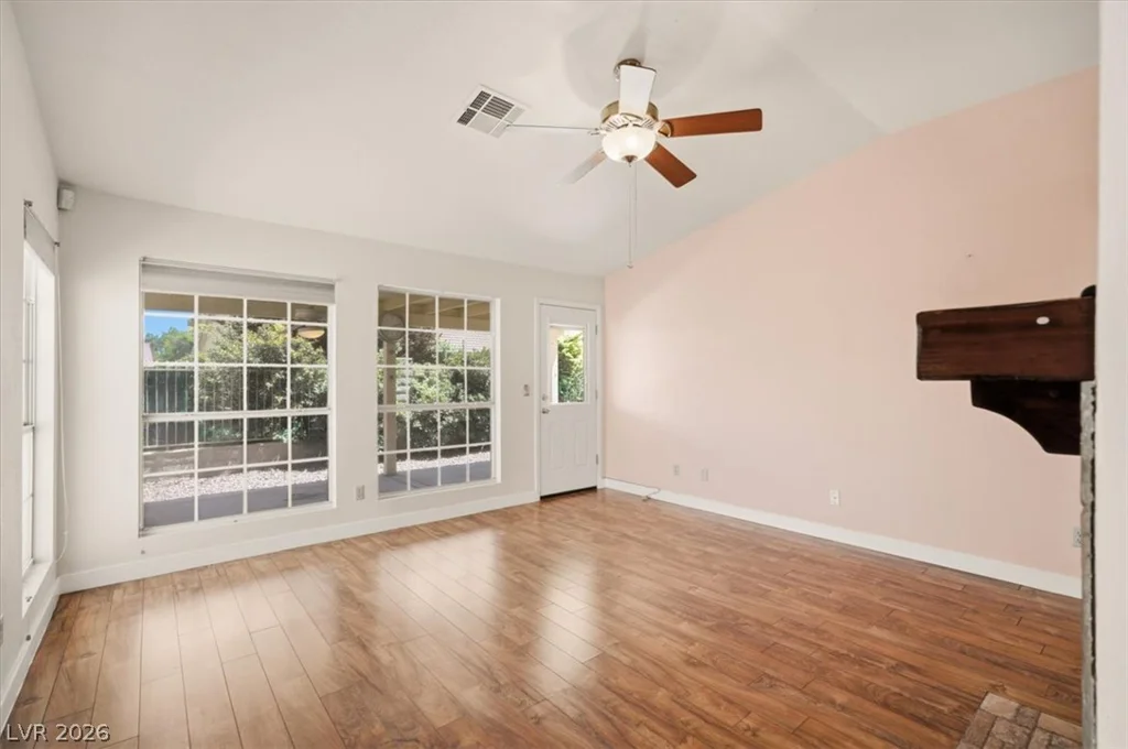 5537 Port Barrington, Las Vegas, NV 89130