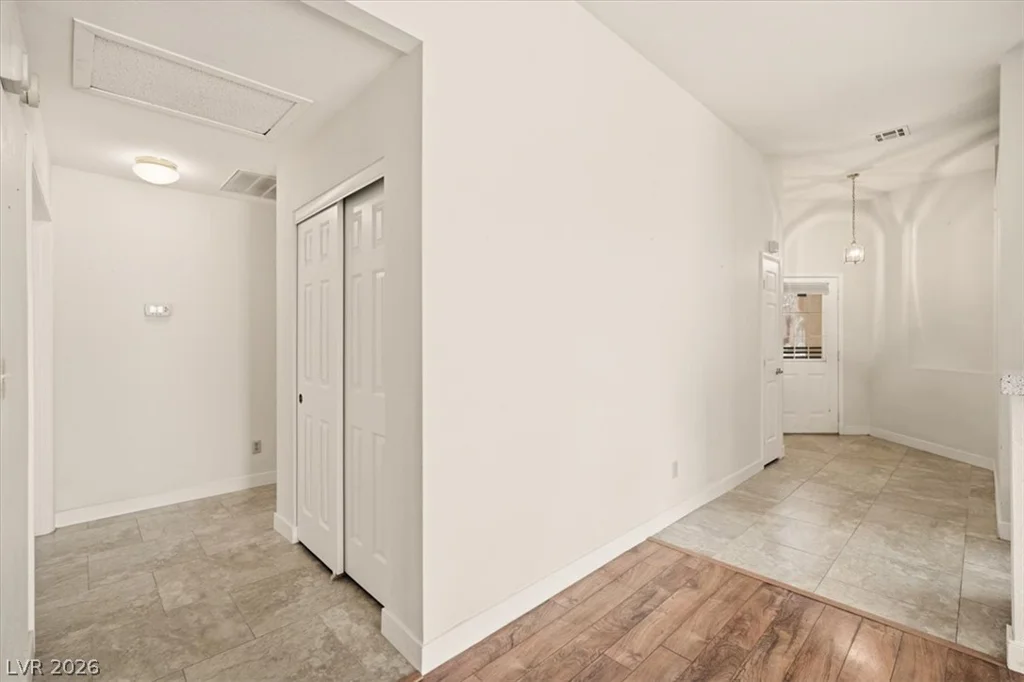 5537 Port Barrington, Las Vegas, NV 89130