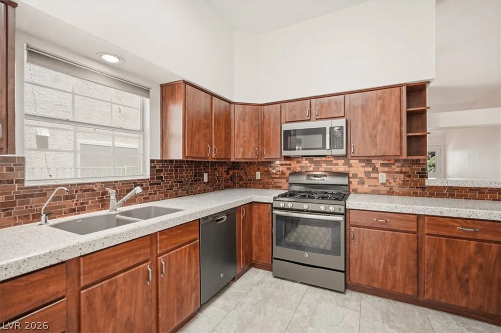 5537 Port Barrington, Las Vegas, NV 89130