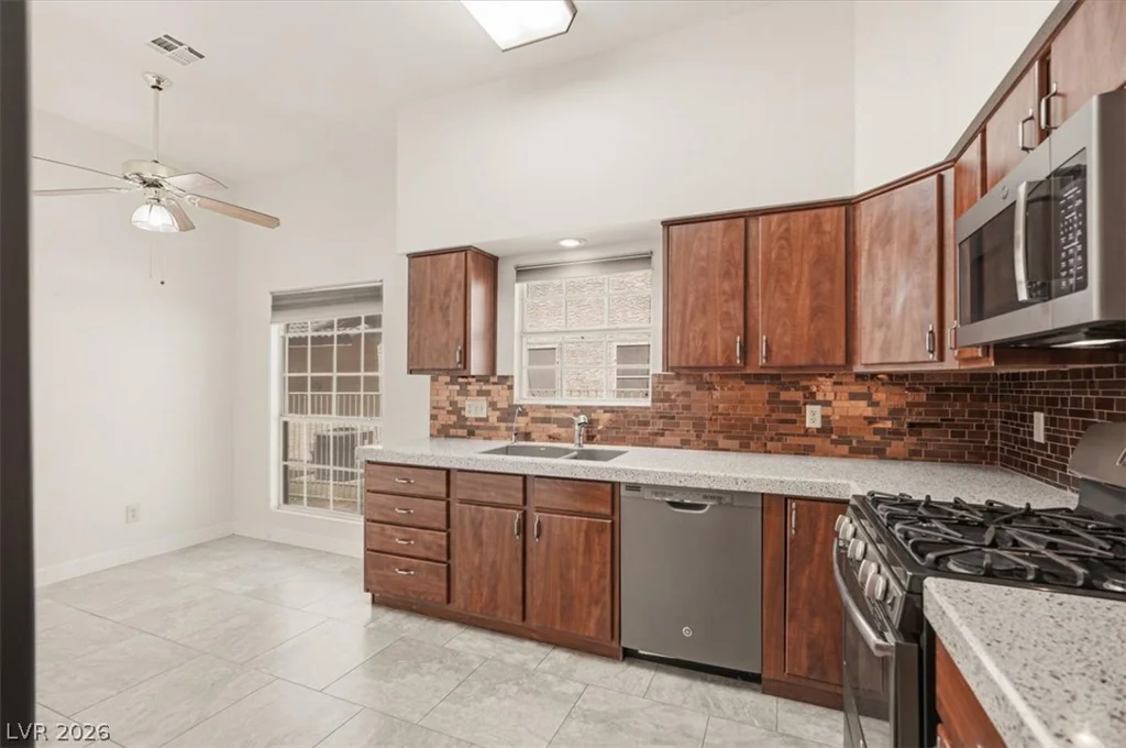 5537 Port Barrington, Las Vegas, NV 89130