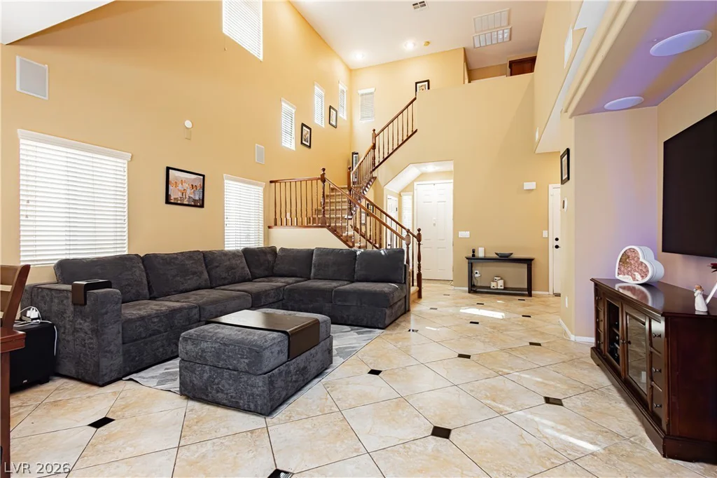 10384 Bolting Cloud, Las Vegas, NV 89178
