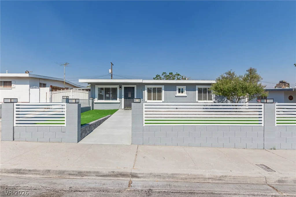 1028 Nassau, Las Vegas, NV 89108