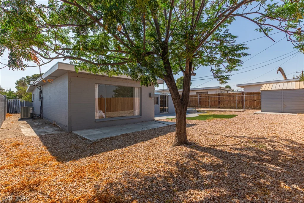 1028 Nassau, Las Vegas, NV 89108